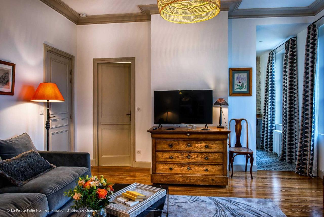 Bed and Breakfast La Petite Folie Онфлёр Экстерьер фото
