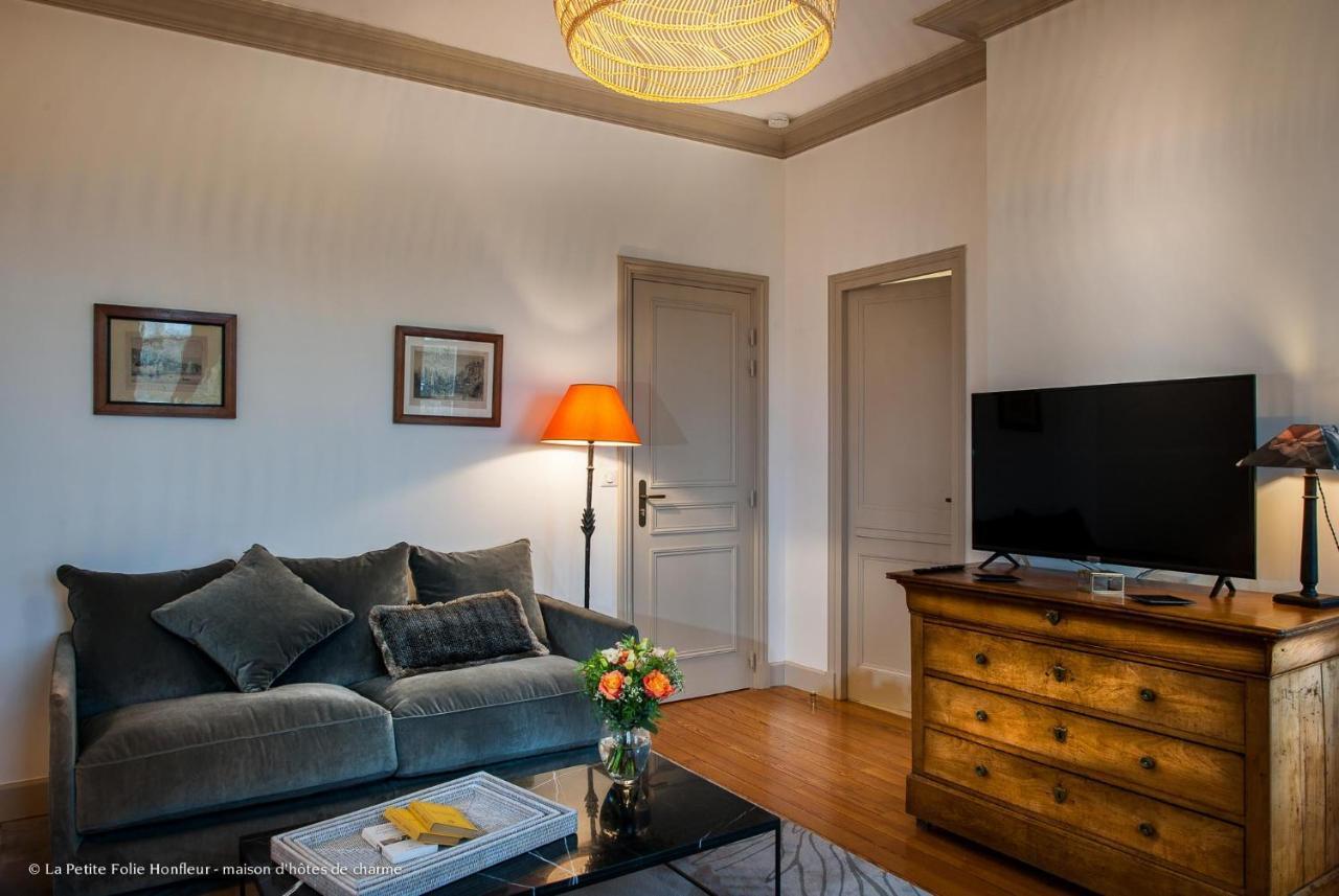 Bed and Breakfast La Petite Folie Онфлёр Экстерьер фото