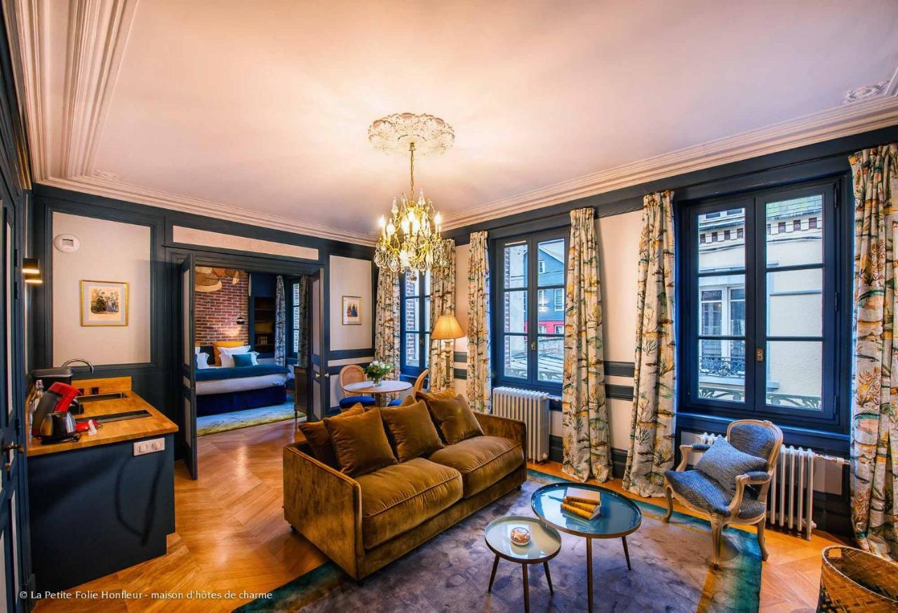 Bed and Breakfast La Petite Folie Онфлёр Экстерьер фото