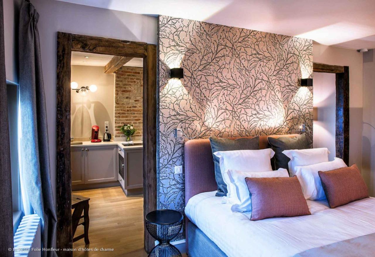 Bed and Breakfast La Petite Folie Онфлёр Экстерьер фото