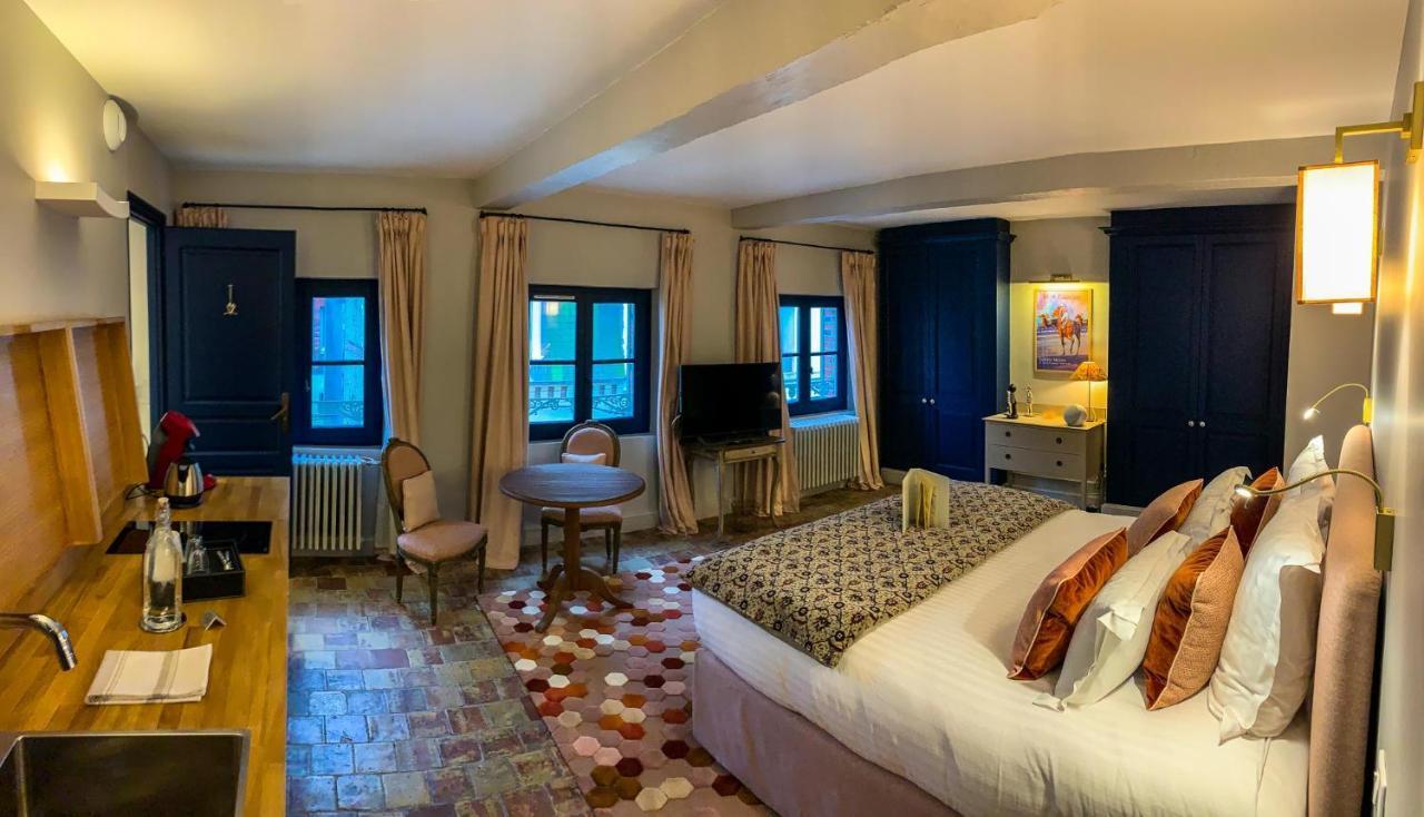 Bed and Breakfast La Petite Folie Онфлёр Экстерьер фото