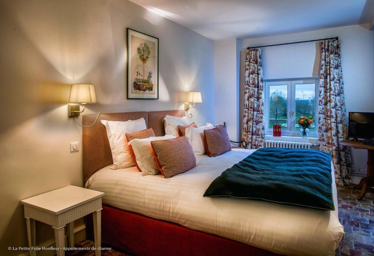 Bed and Breakfast La Petite Folie Онфлёр Экстерьер фото
