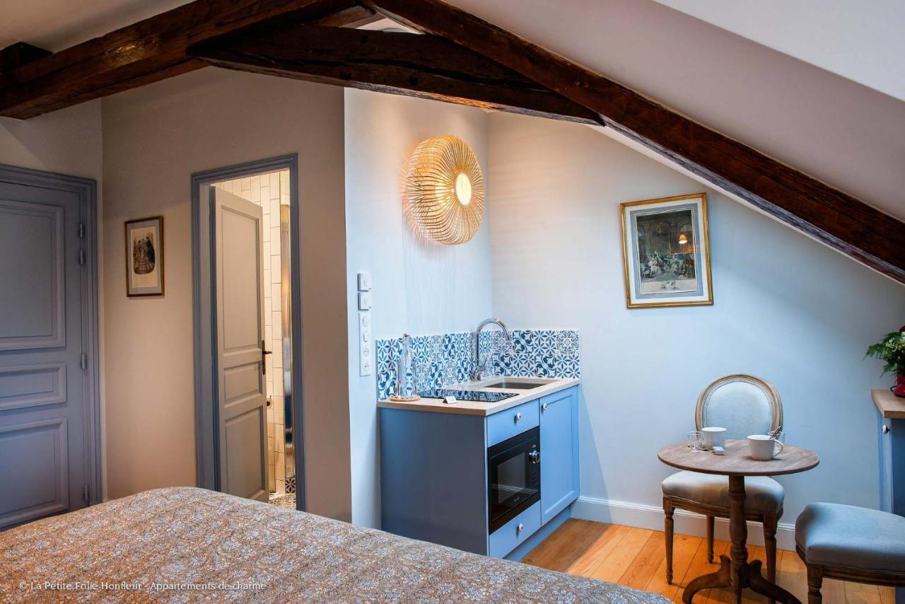 Bed and Breakfast La Petite Folie Онфлёр Экстерьер фото