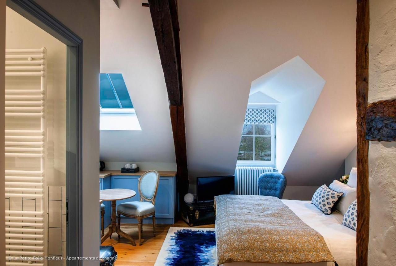 Bed and Breakfast La Petite Folie Онфлёр Экстерьер фото
